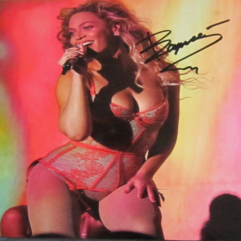 BEYONCE signed autographed photo COA Hologram