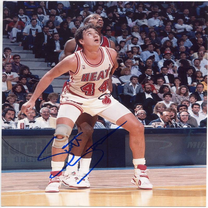 Scott Hastings Autographed 8×10 Basketball Photo