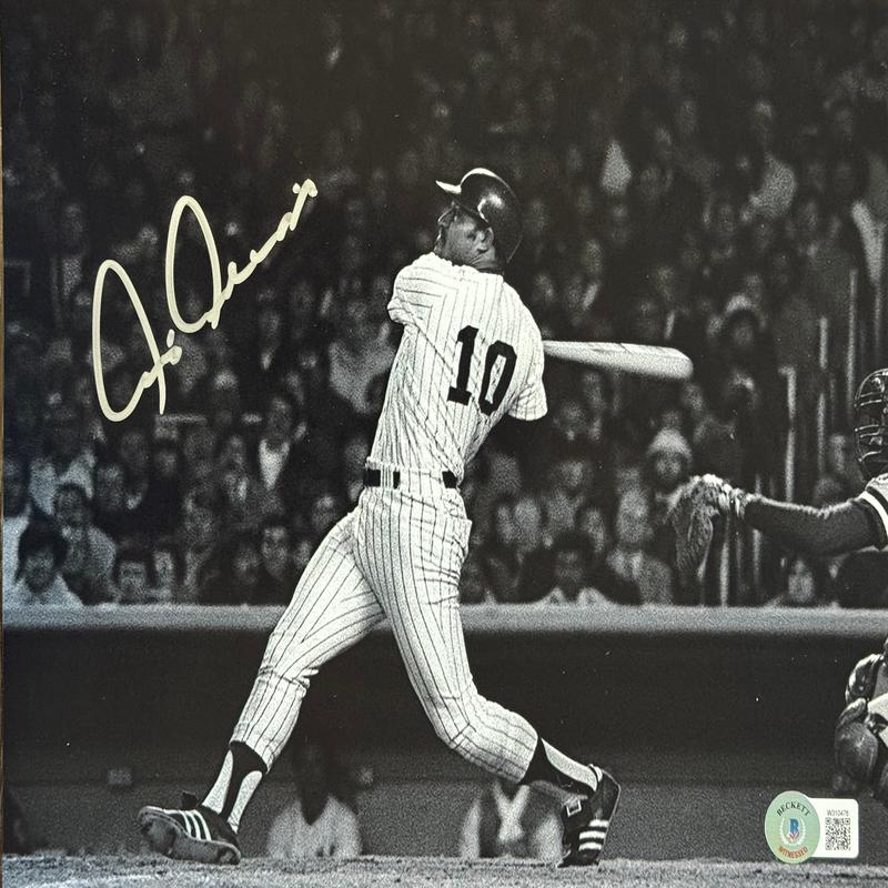 Chris Chambliss Autographed 8x10 Baseball Photo (Beckett)