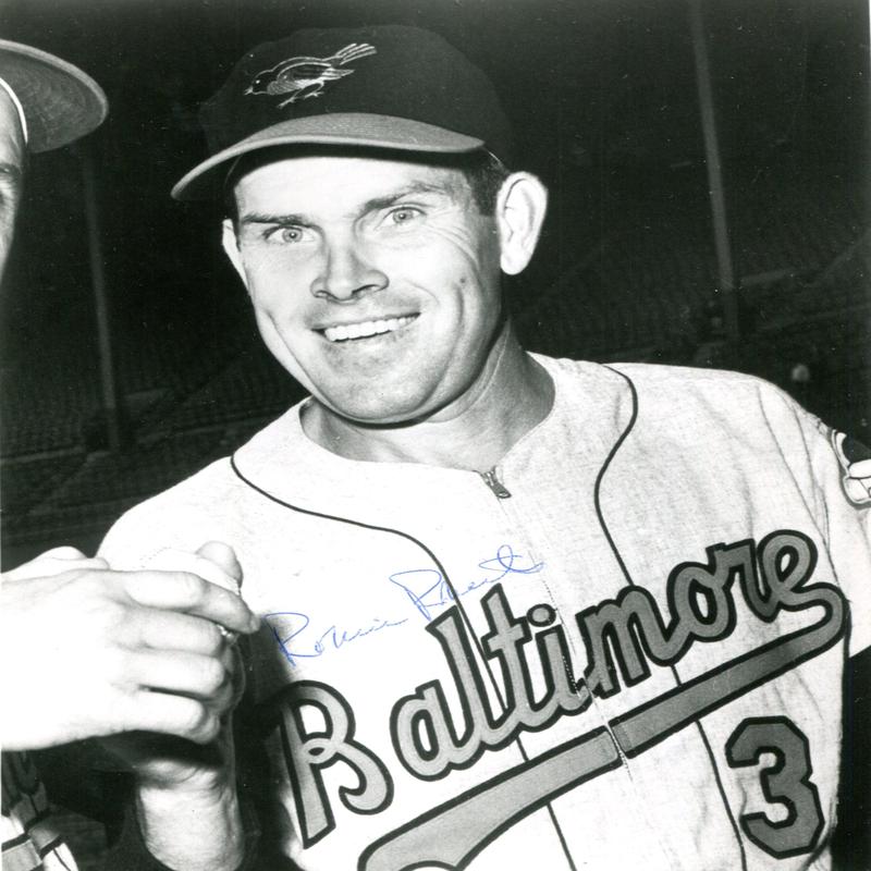 Robin Roberts Autographed Baseball 8x10 Photo