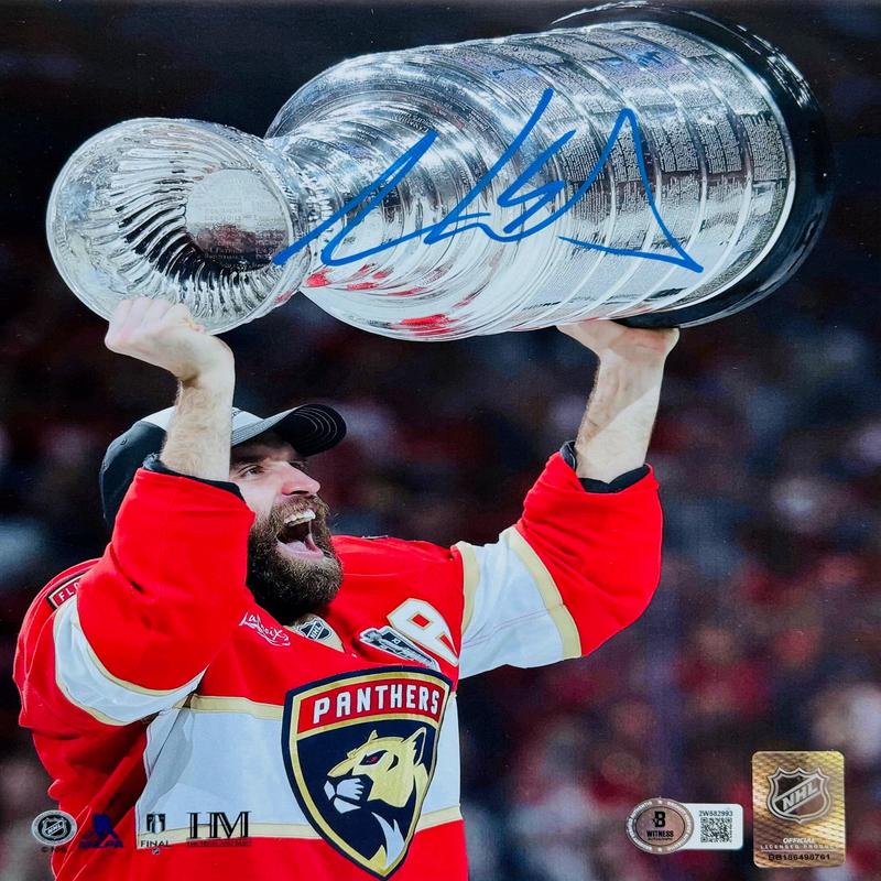 Aaron Ekblad Autographed Panthers 8×10 Photo (Beckett Witness)